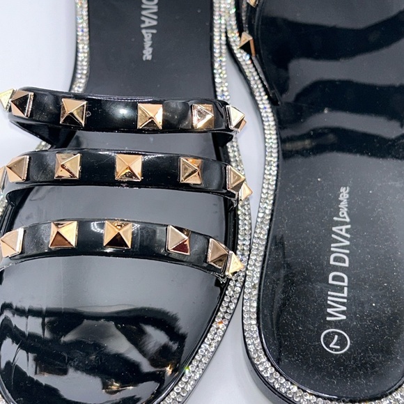 Wild Diva Black Studded Women's Sandals - Picture 3 of 5